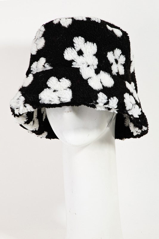 Faux Fur Flower Pattern Bucket Hat in Black & White